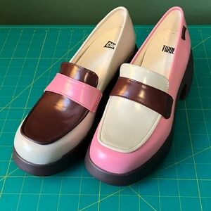 Camper Twins Women's Pink and Brown Loafers